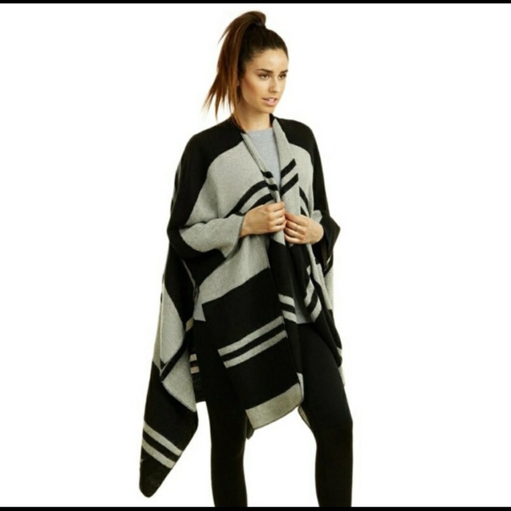 Soft and Warm Sweater Poncho